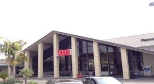 Vons Store Front Picture at 2433 Harbor Blvd in Ventura CA
