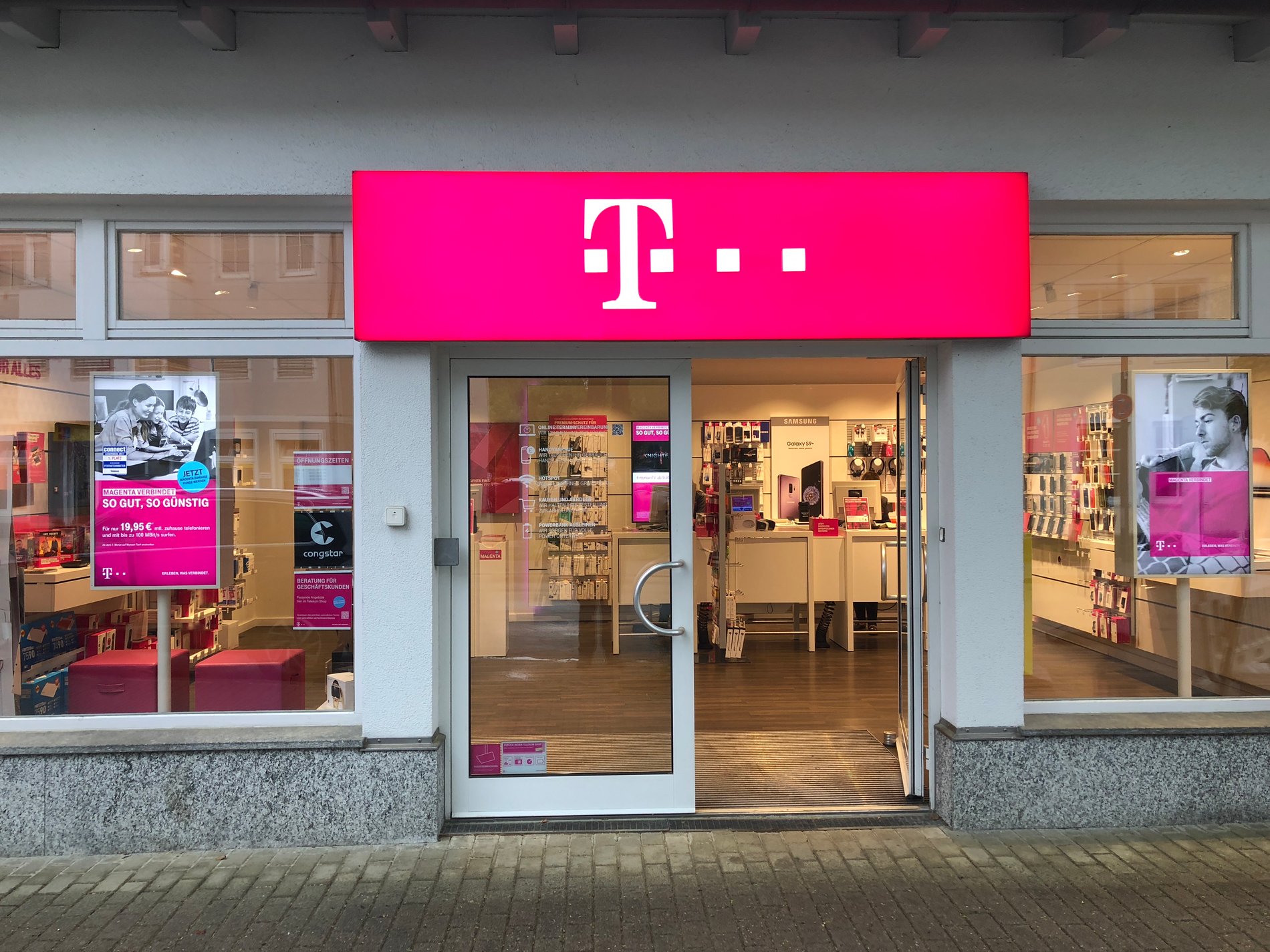 Store photo