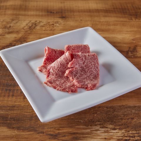 【A5ランクの国産黒毛和牛】
