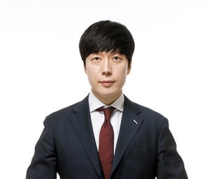정상훈's headshot