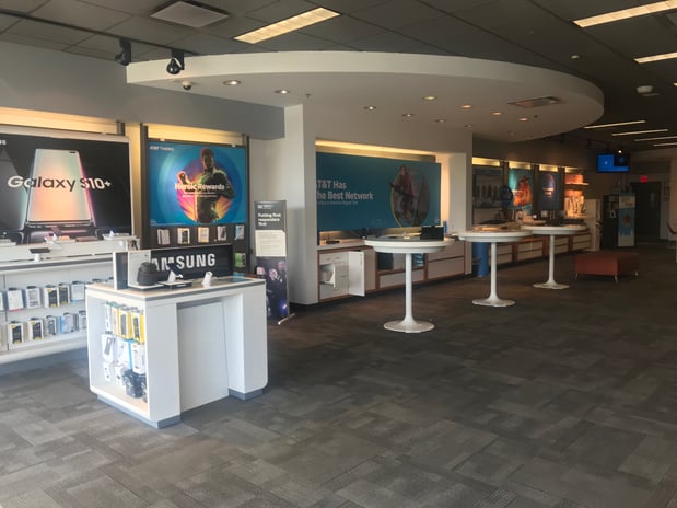Store Left