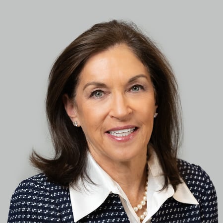 Tracey Gluck Advisor Headshot image