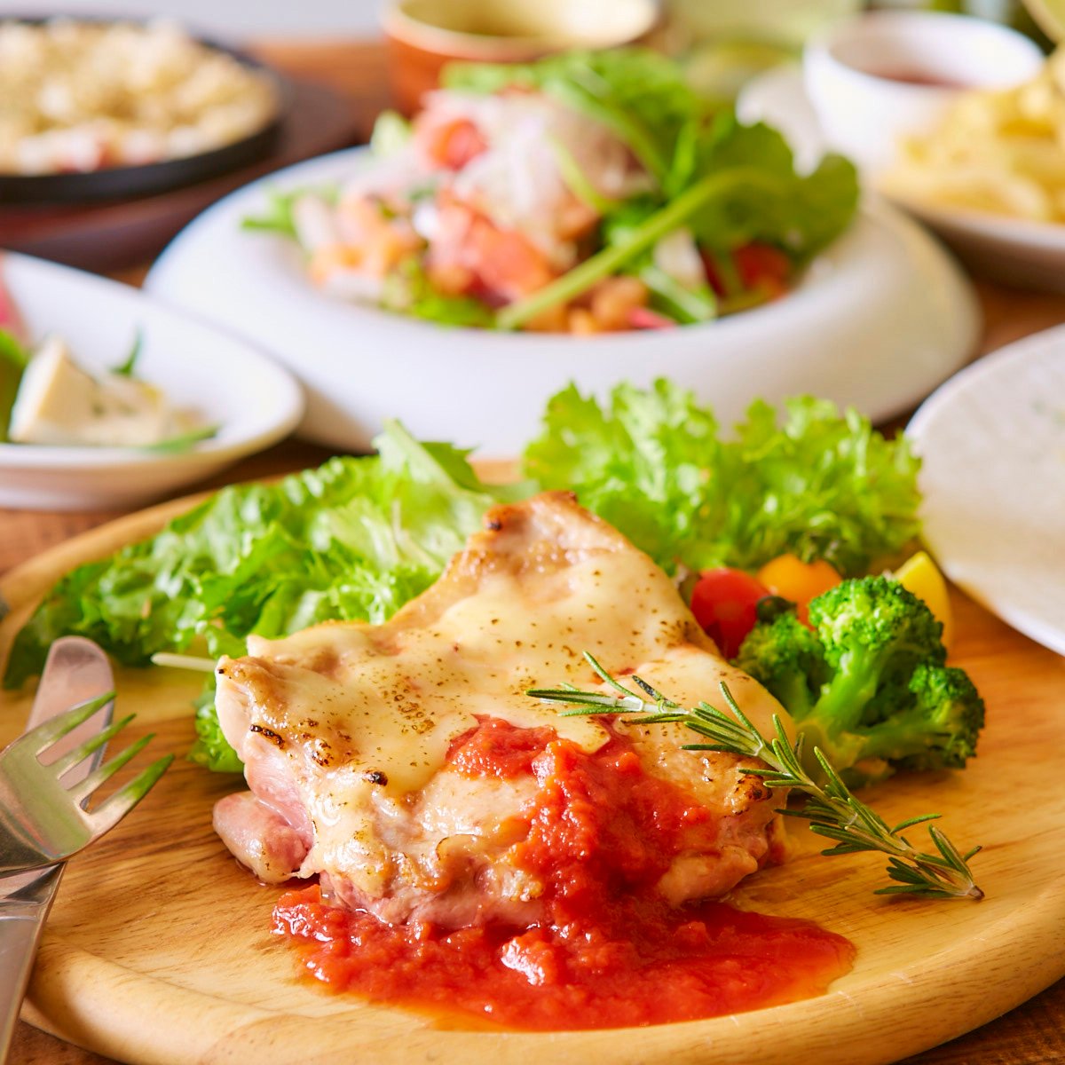 『トリトリ~鶏尽くし~コース』■絶品鶏料理付き宴会コース■2時間飲み放題付【8品3000円】