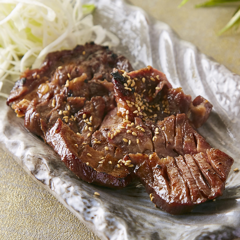 厚切り牛タンステーキ