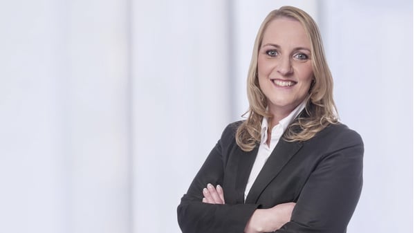 Helen Frank. Ihre Ansprechpartnerin für die Barmenia Versicherung in Düsseldorf.