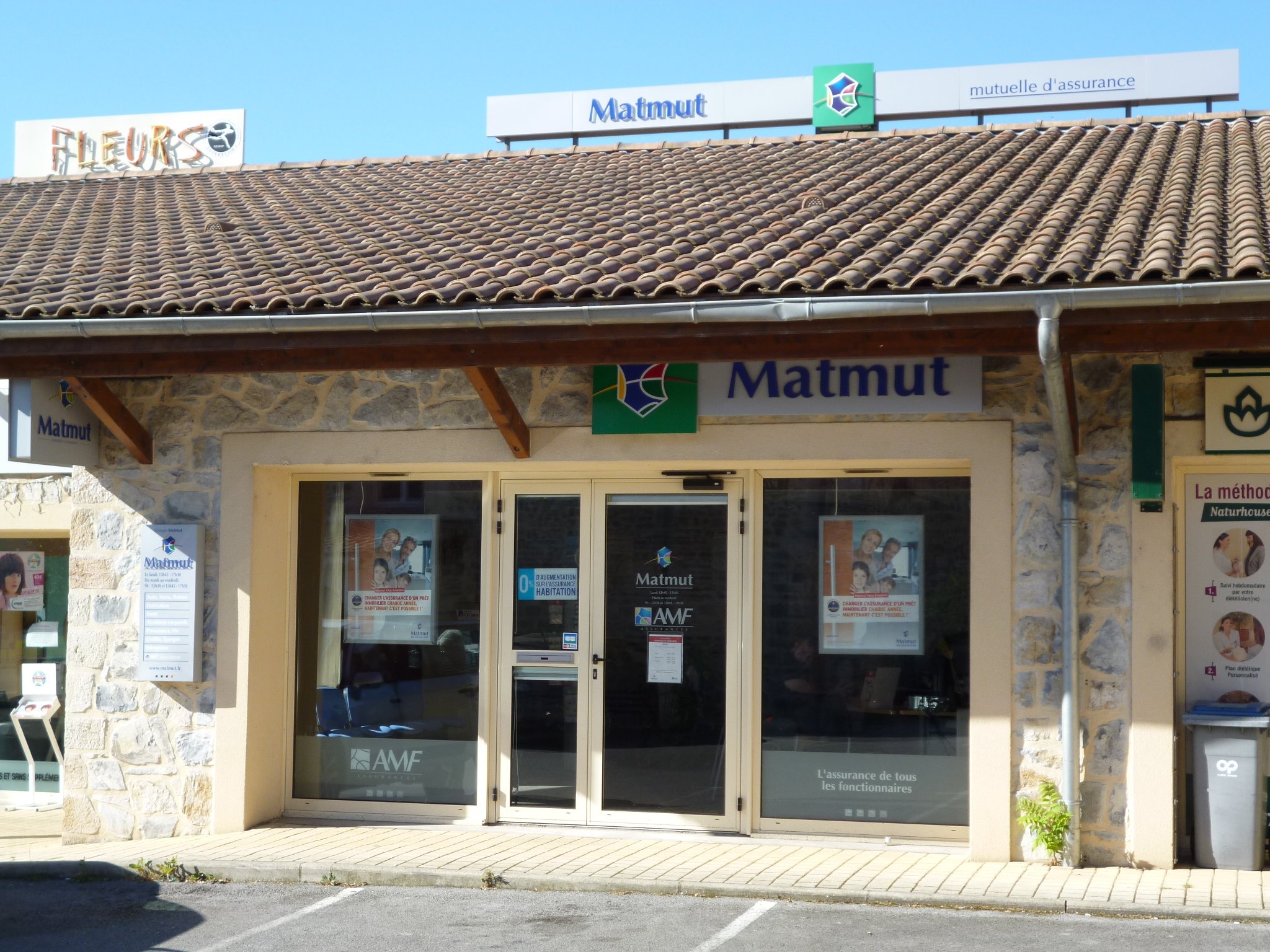 Façade de l'agence au 2 Avenue de Bellande à Aubenas