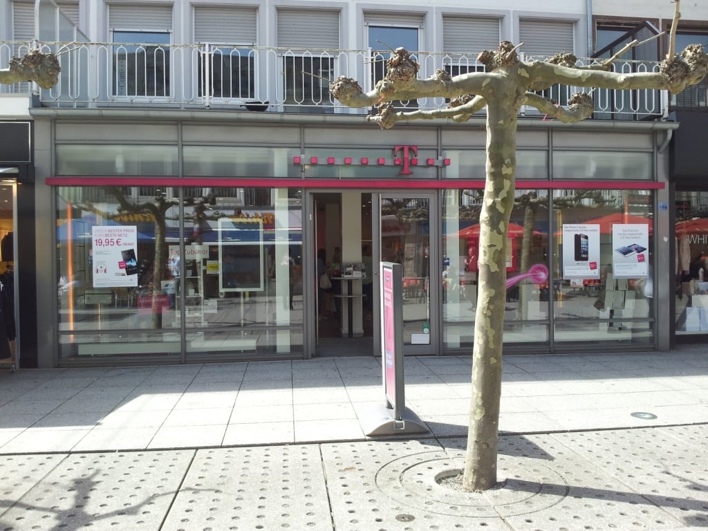 Store photo