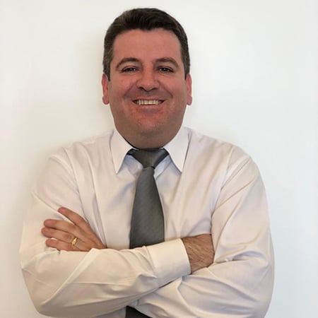 Eduardo Camargo's headshot
