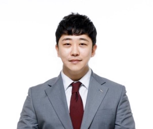 정우진's headshot