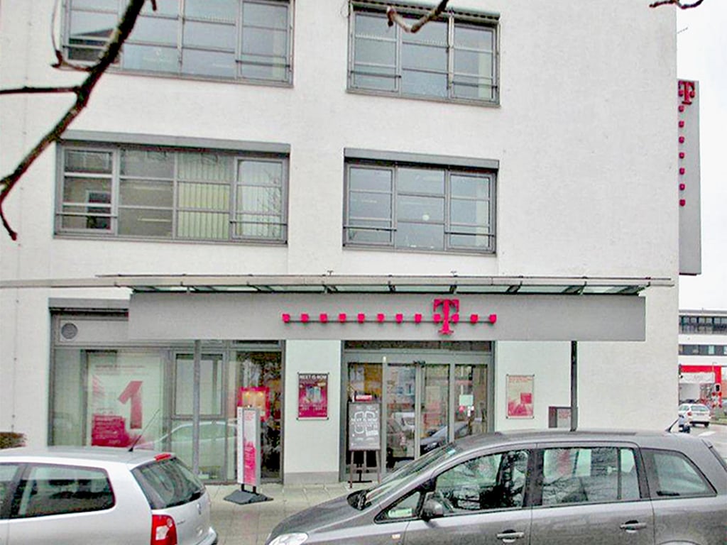 Store photo