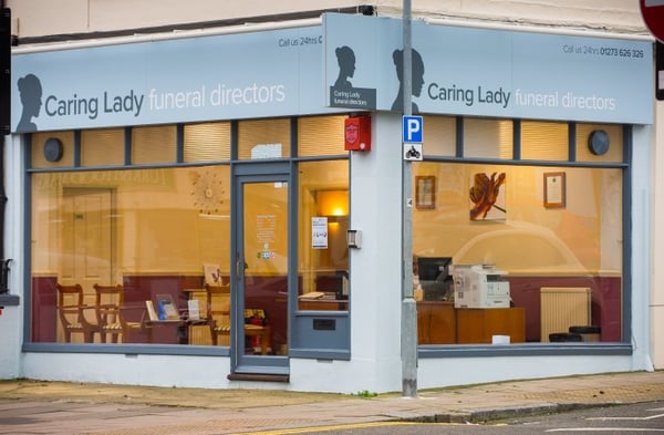 Carling Lady Funeral Director Brighton