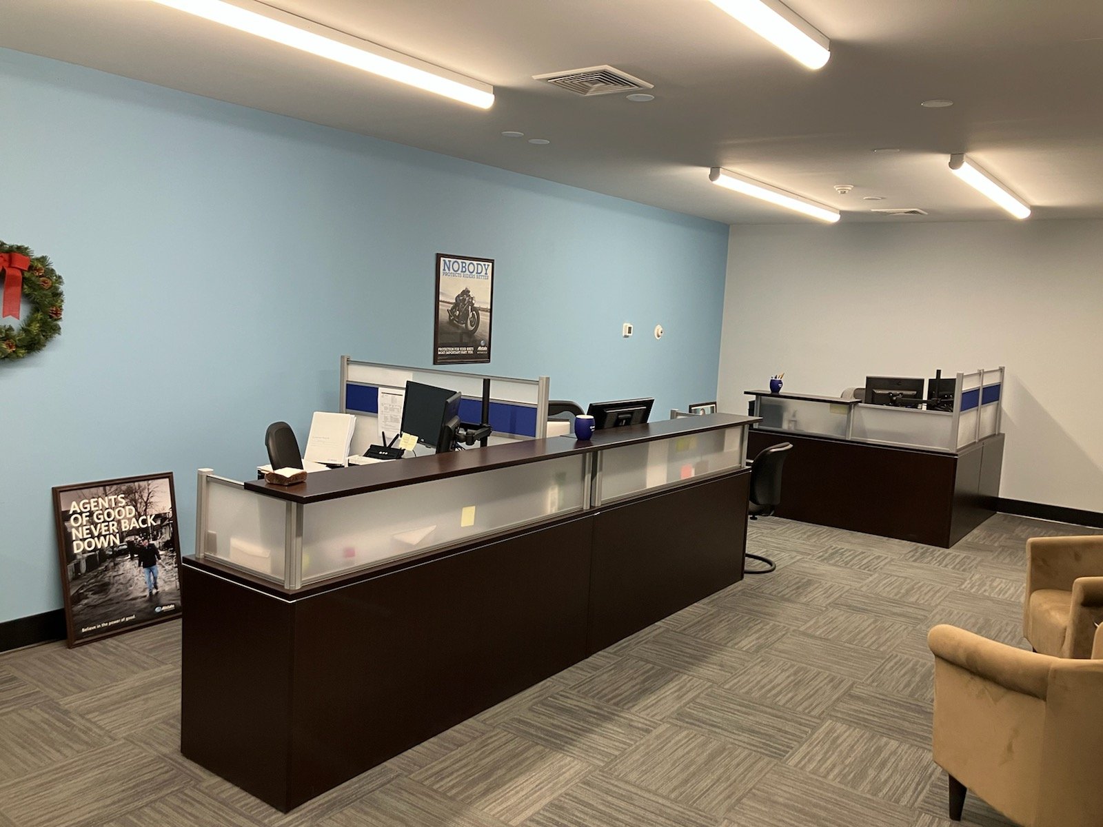 Sales and service desks