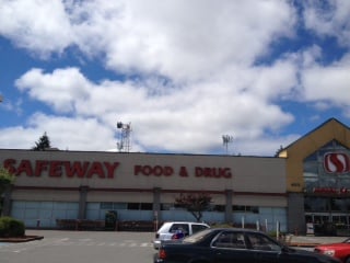 Safeway Store Front Picture at 4011 S 164th in Seattle WA