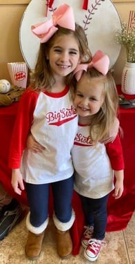 Photo of Sofia and Hadley Hayes