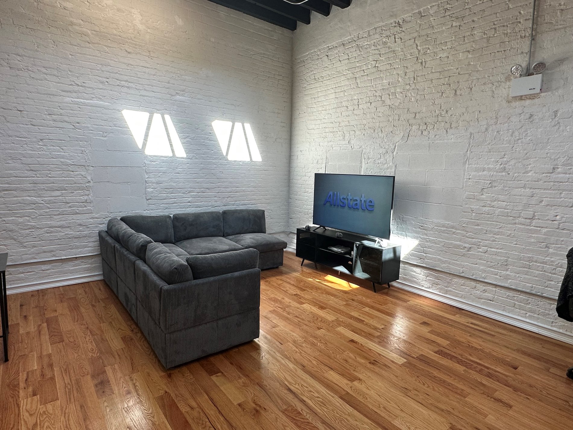 Photo gallery image