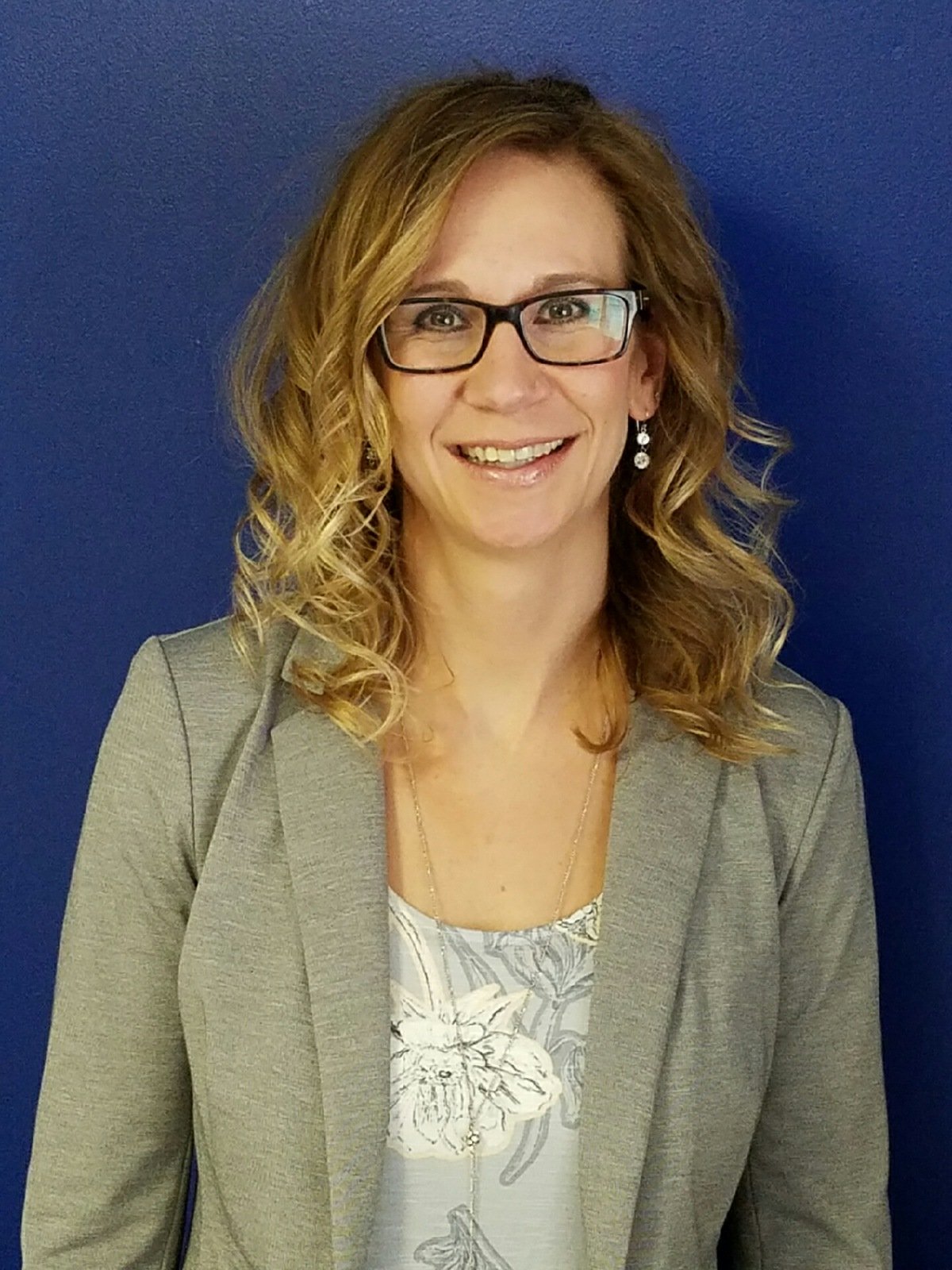 Photo of Jen Prachar
