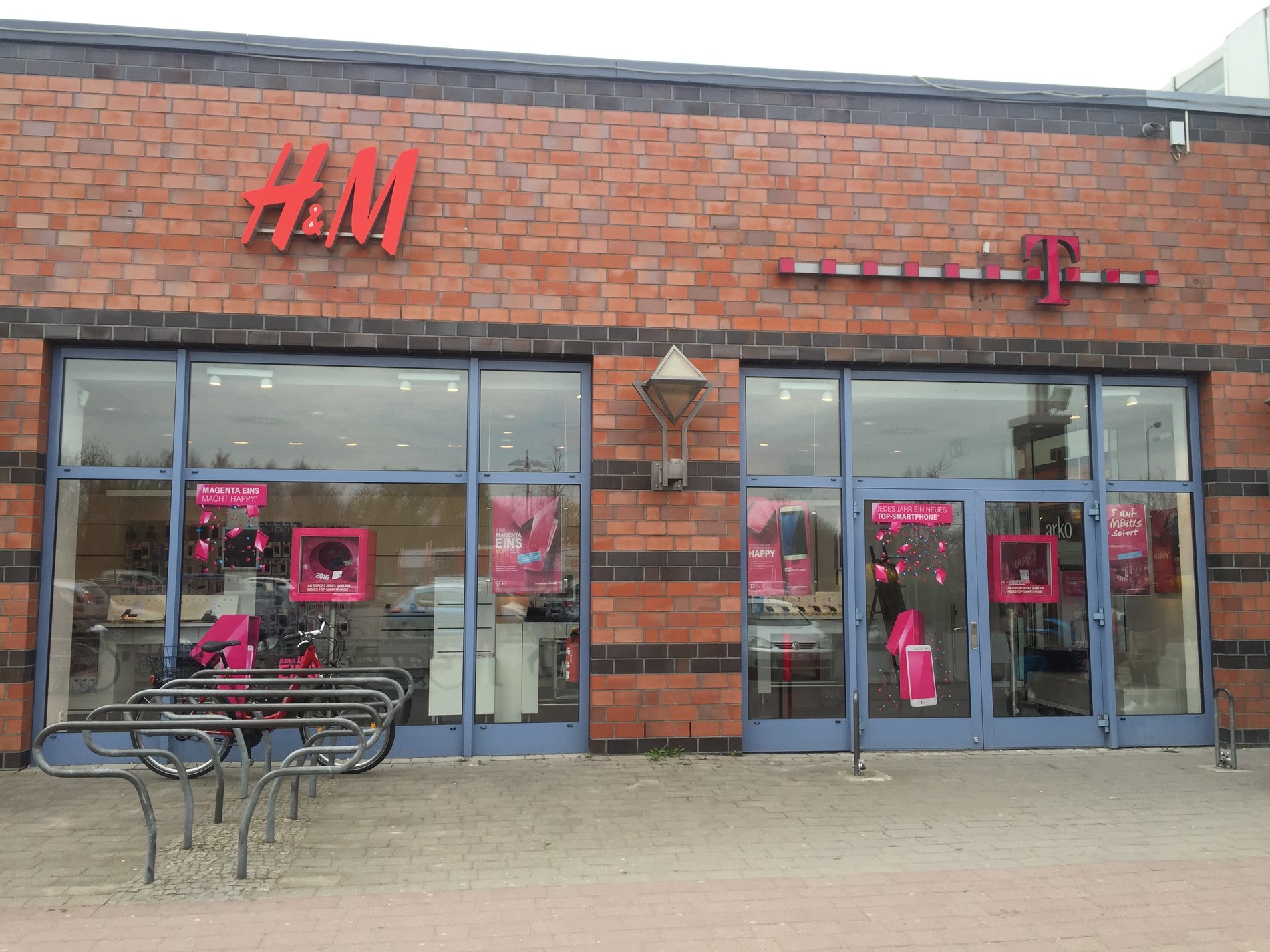 Store photo