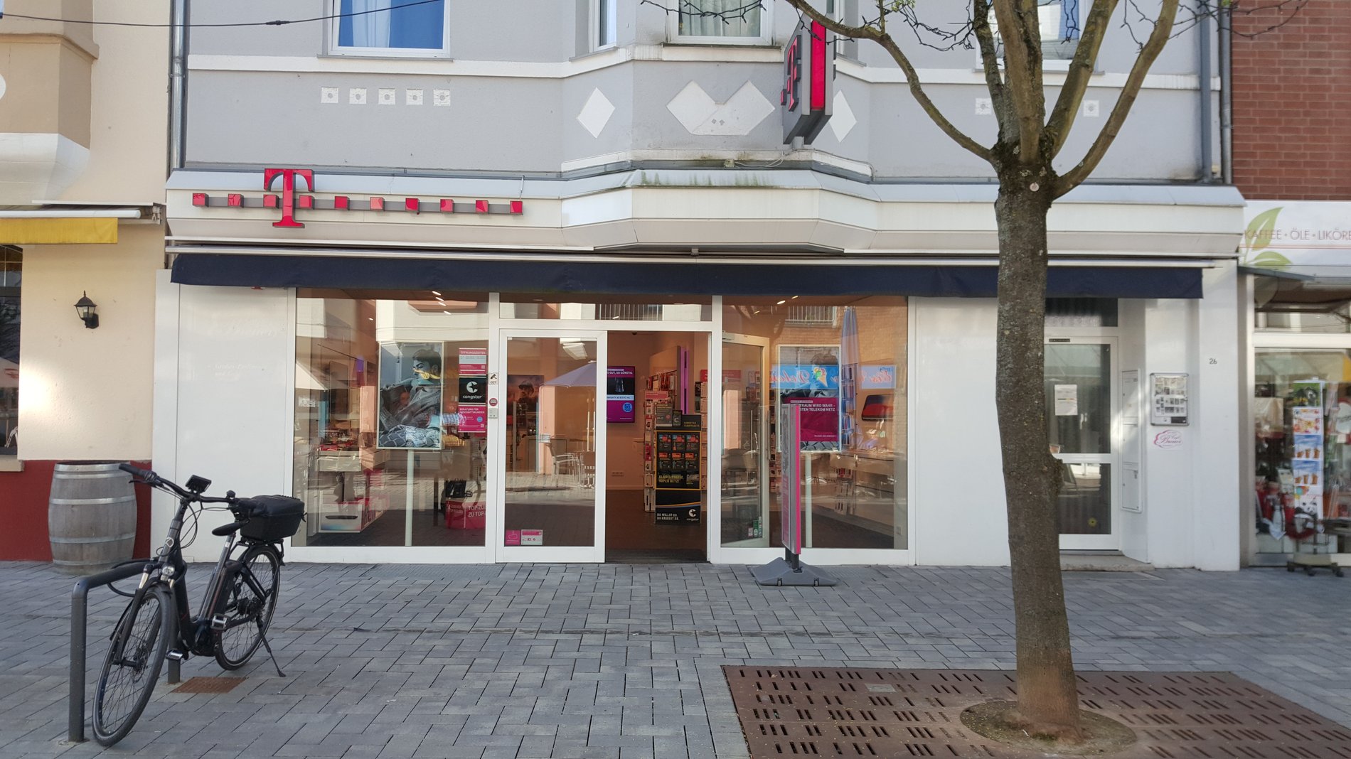 Store photo