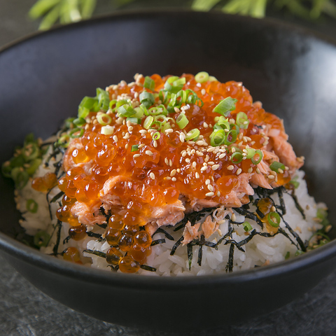 鮭の親子飯