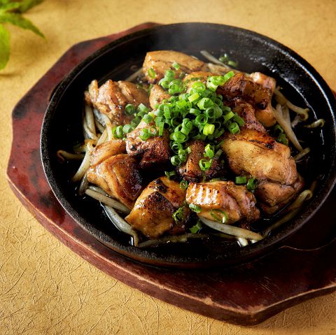 鶏もも鉄板焼き