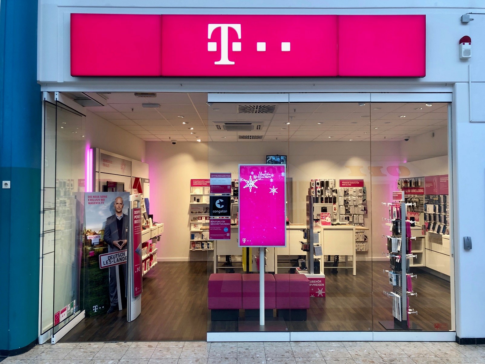 Store photo