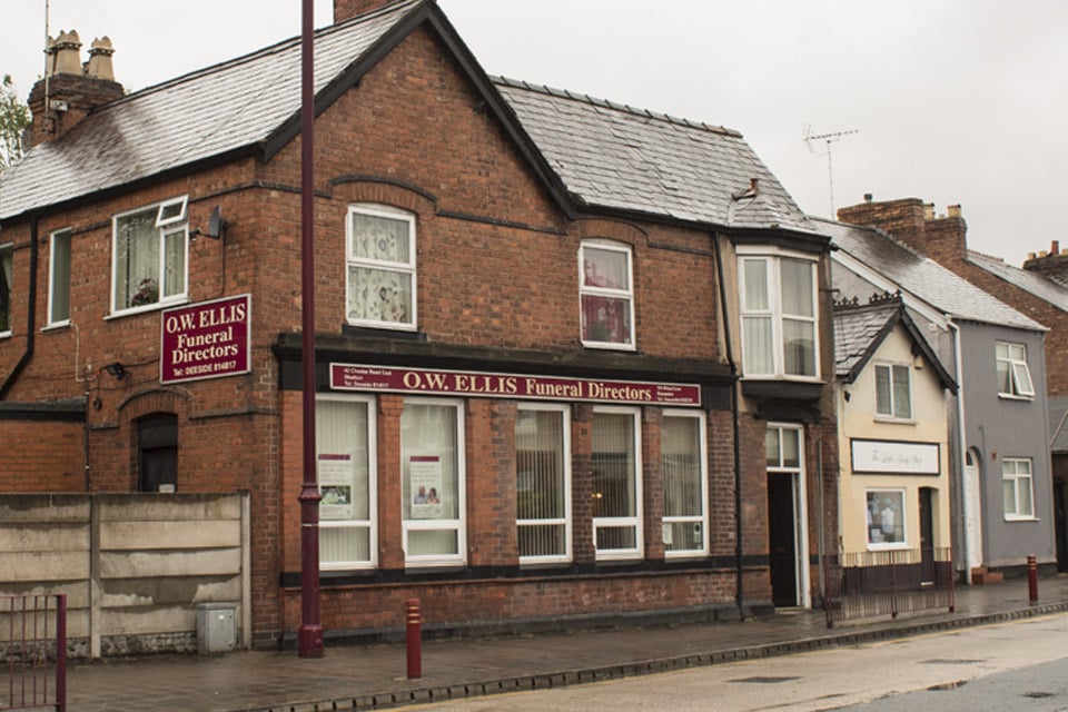 O W Ellis Funeral Directors in Shotton, Deeside.