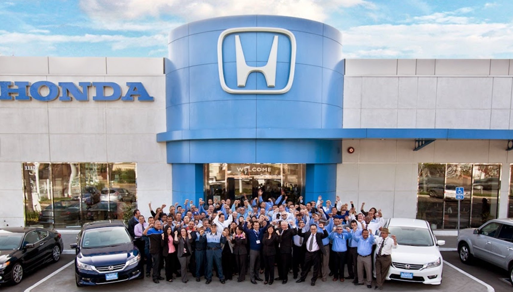Photo of dealership
