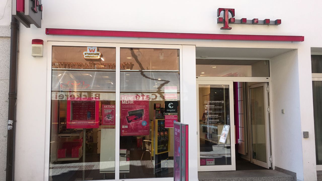 Store photo