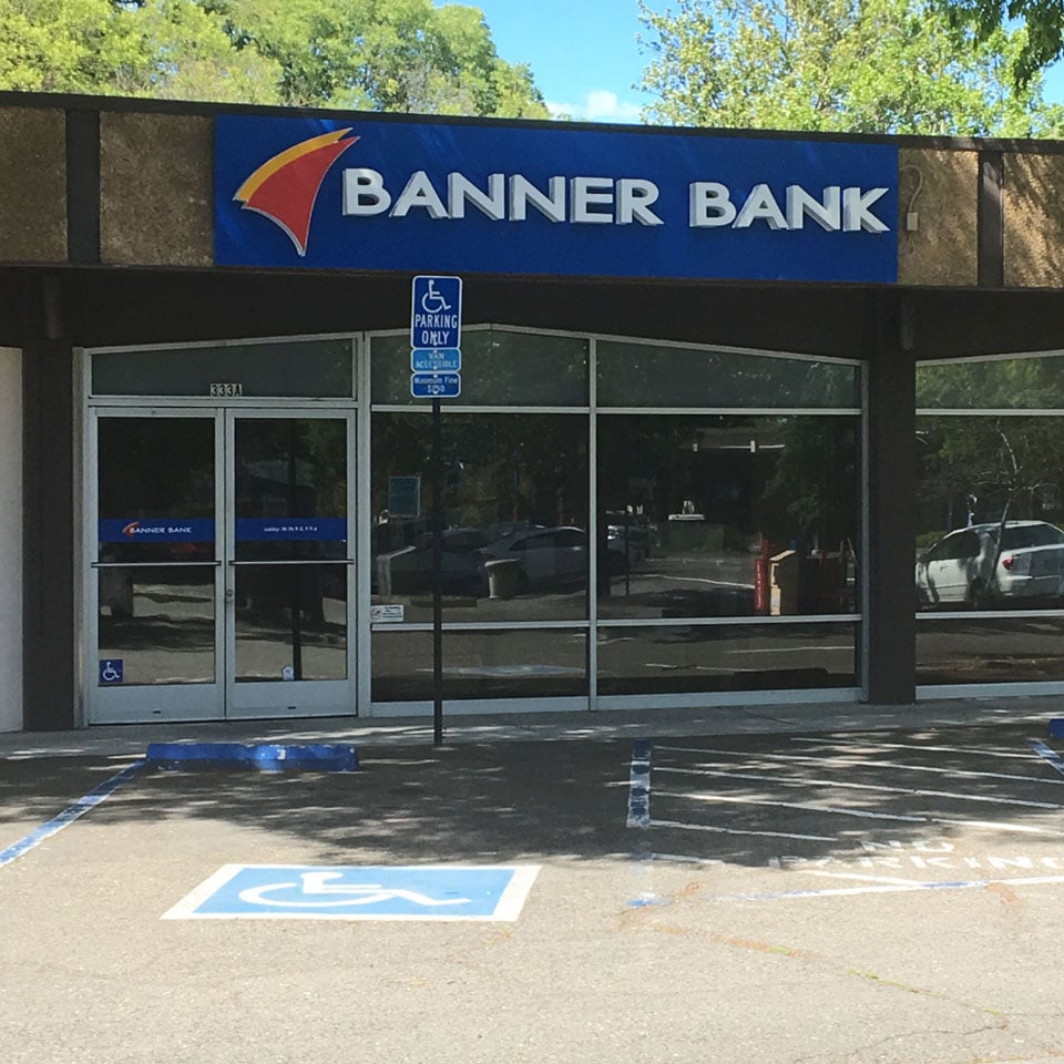 Banner Bank branch in Davis, California