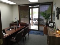 Agent photo gallery image