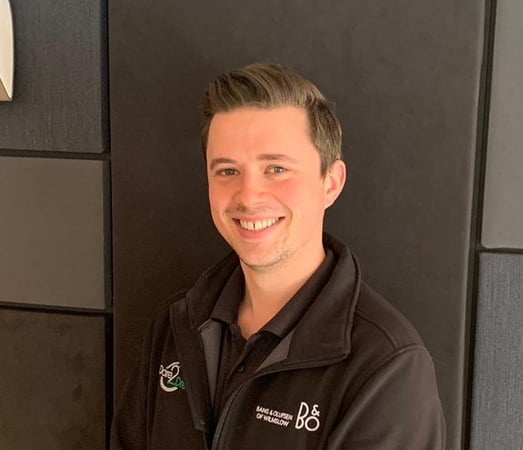 Stevie joined Bang & Olufsen of Wilmslow at the beginning of 2015. He previously worked in granite construction. He is equally adept at wall mounting a 77