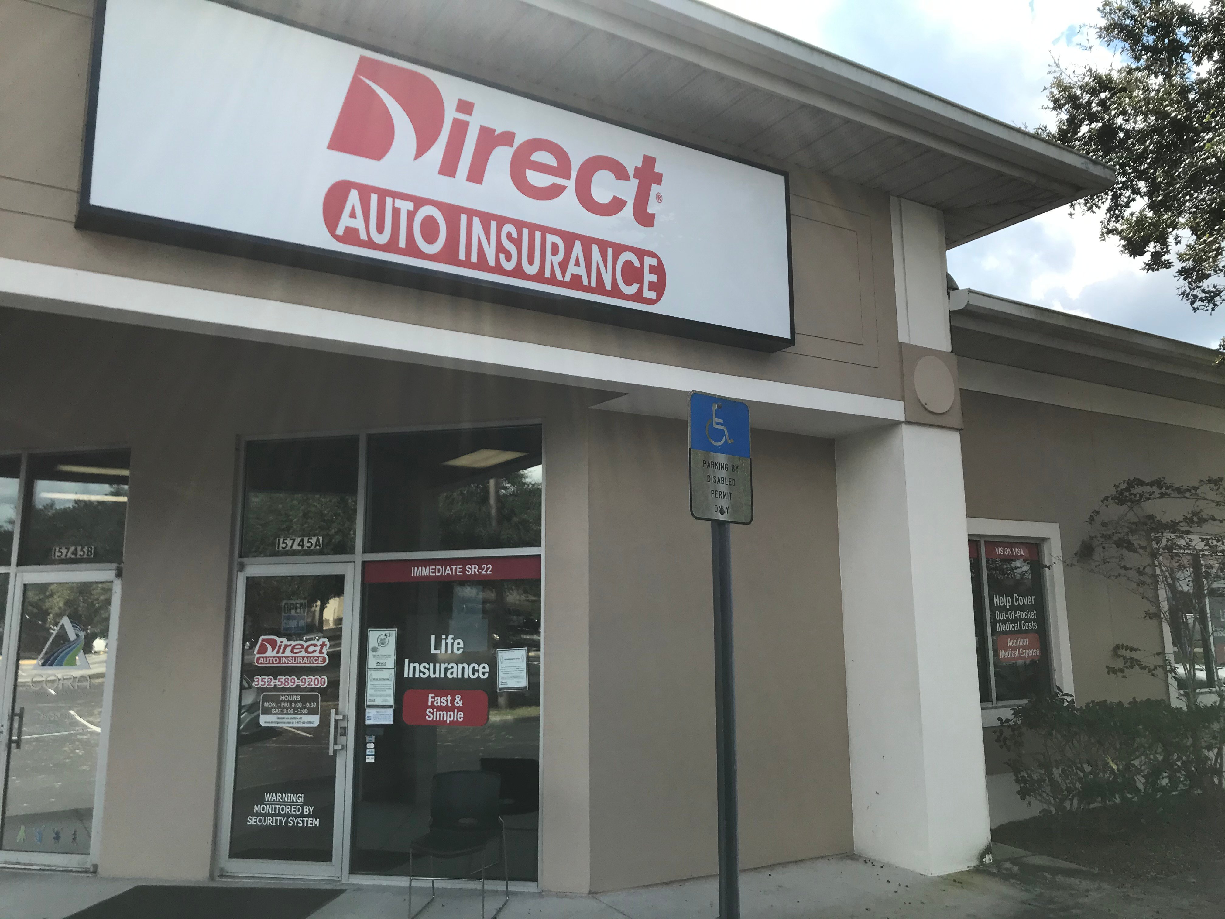 Direct Auto Insurance storefront located at 15745 Dora Avenue, Tavares