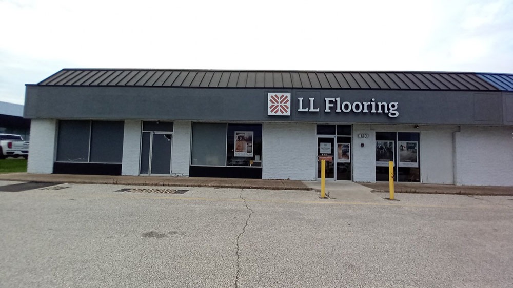LL Flooring #1372 Fairless Hills | 150 Lincoln Highway | Storefront