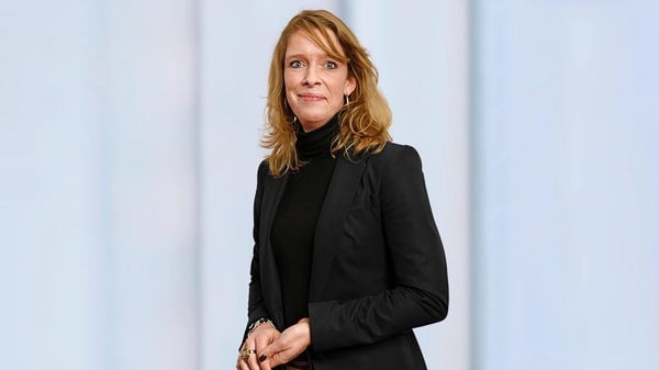 Tanja Ragge. Ihre Ansprechpartnerin für die Barmenia Versicherung in Hamburg.
