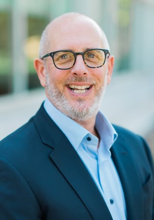 Photo of Alex B. Ostrove