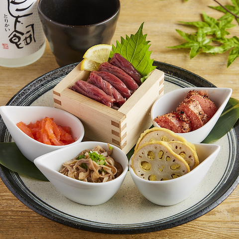 九州のおつまみ盛り合わせ