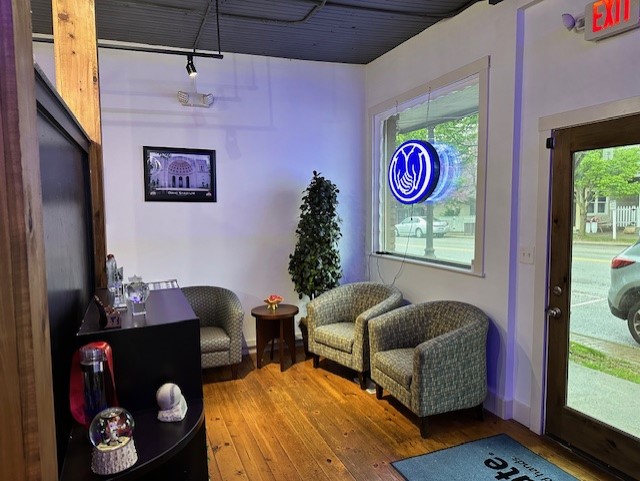 Photo gallery image