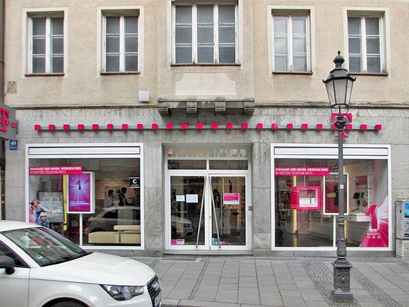 Store photo