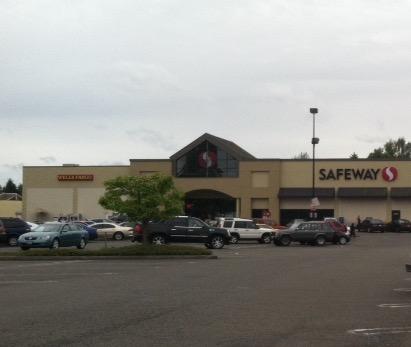 Safeway Store Front Picture at 1624 72nd St E in Tacoma WA