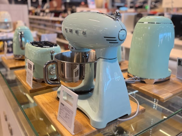 Table SMEG Boulanger Toulouse Colomiers