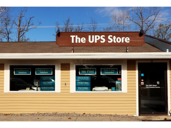 Facade of The UPS Store Manlius