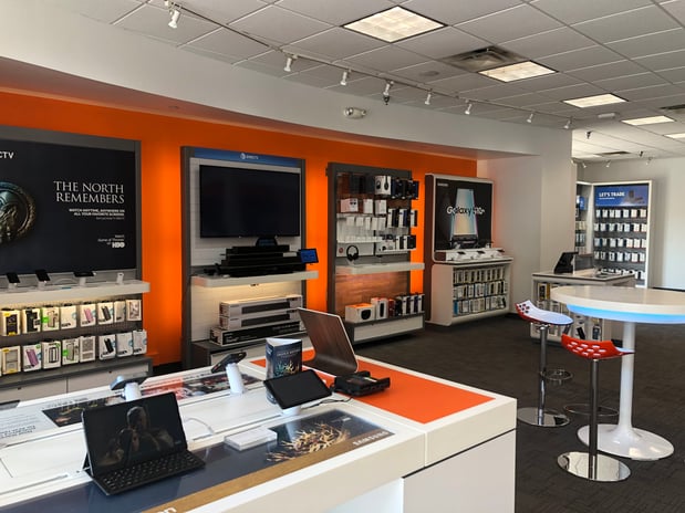 Store left