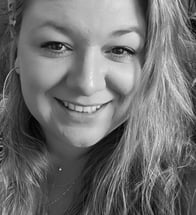 Photo of Julie Perez