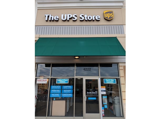 Fachada de The UPS Store Dumfries