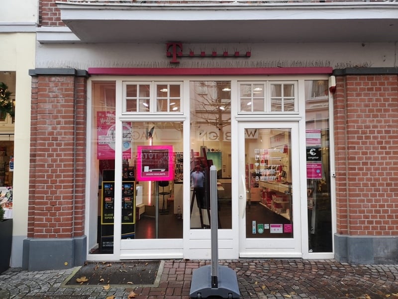 Store photo