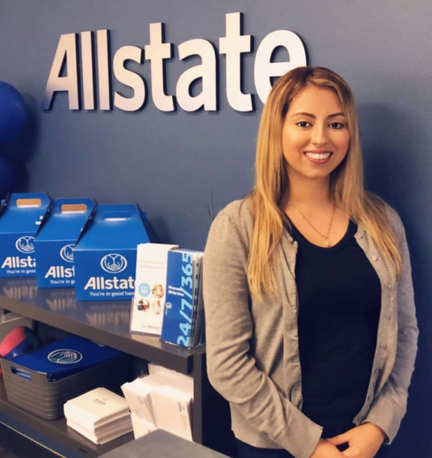 Melissa Villegas, Associate Agent