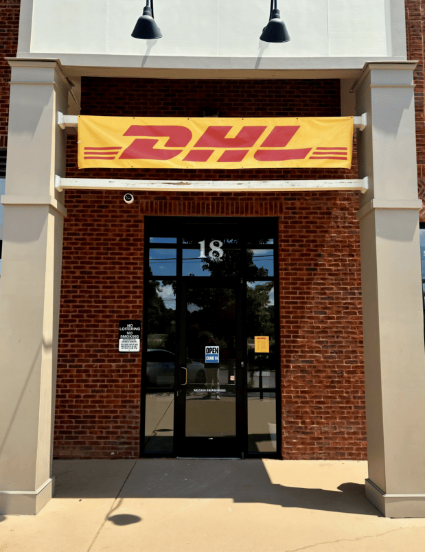 DHL hero section