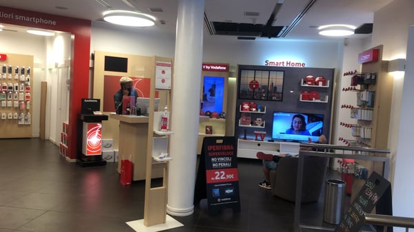 Vodafone Store | Orefici