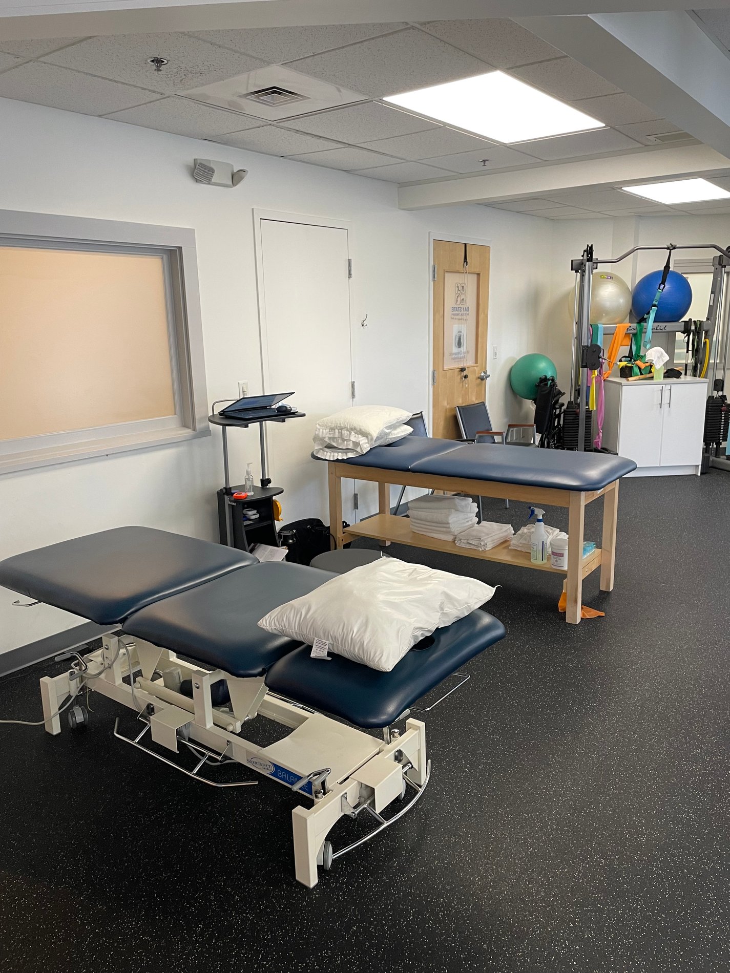Bay State Physical Therapy Kingston MA Patient care area showing PT Tables.