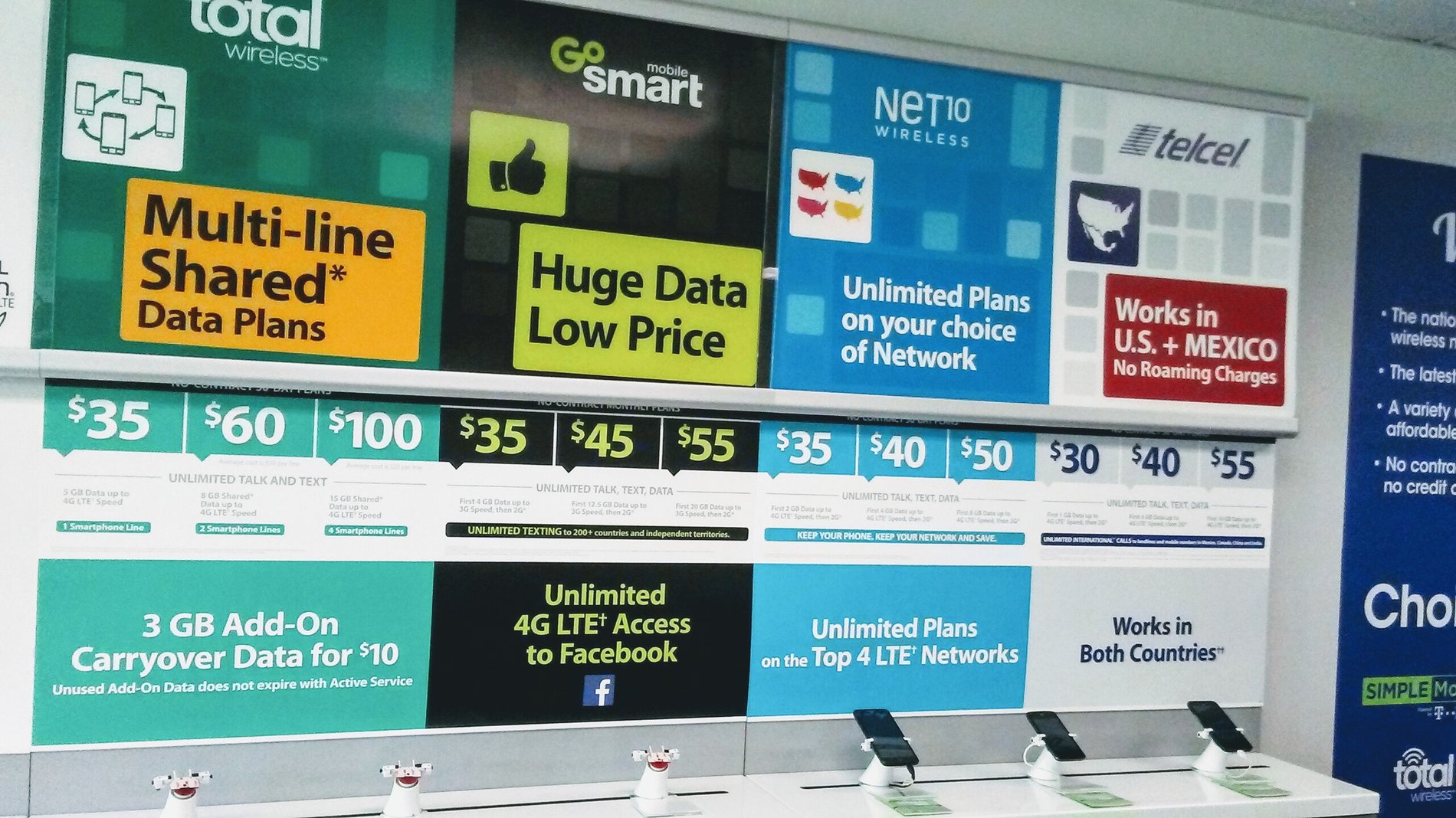 Total Wireless Store front image in Wasco, CA
